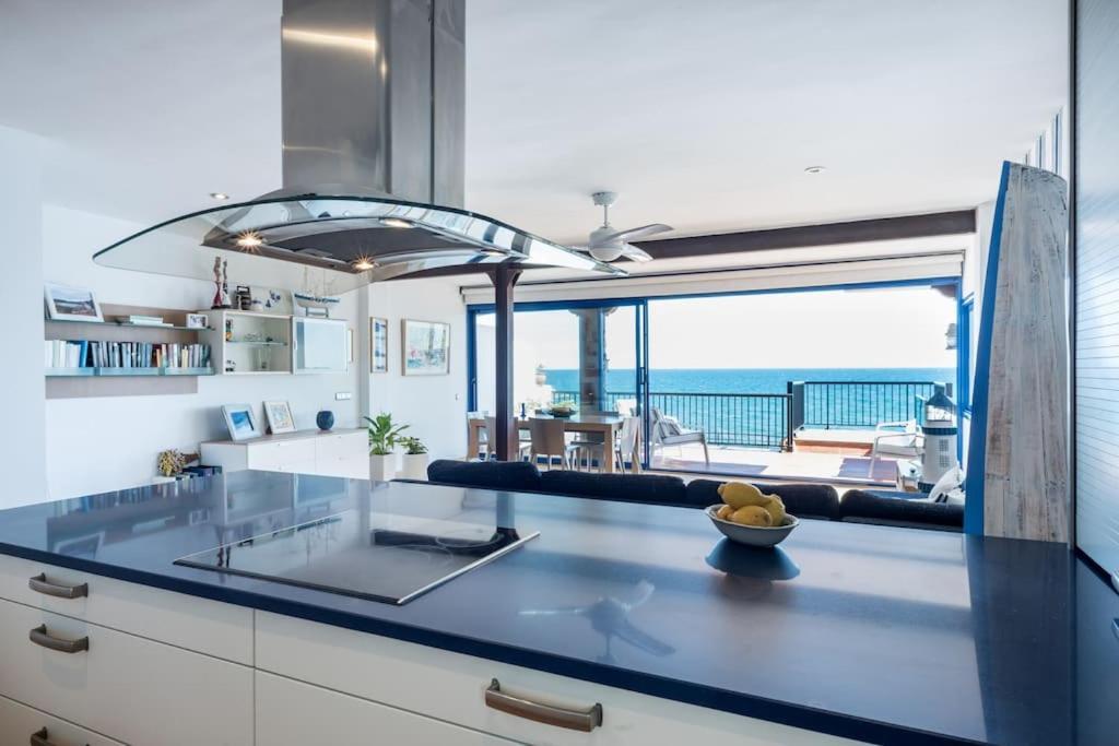¡Impactante Apartamento A Cero Linea De Mar! Appartement Tarragona Buitenkant foto